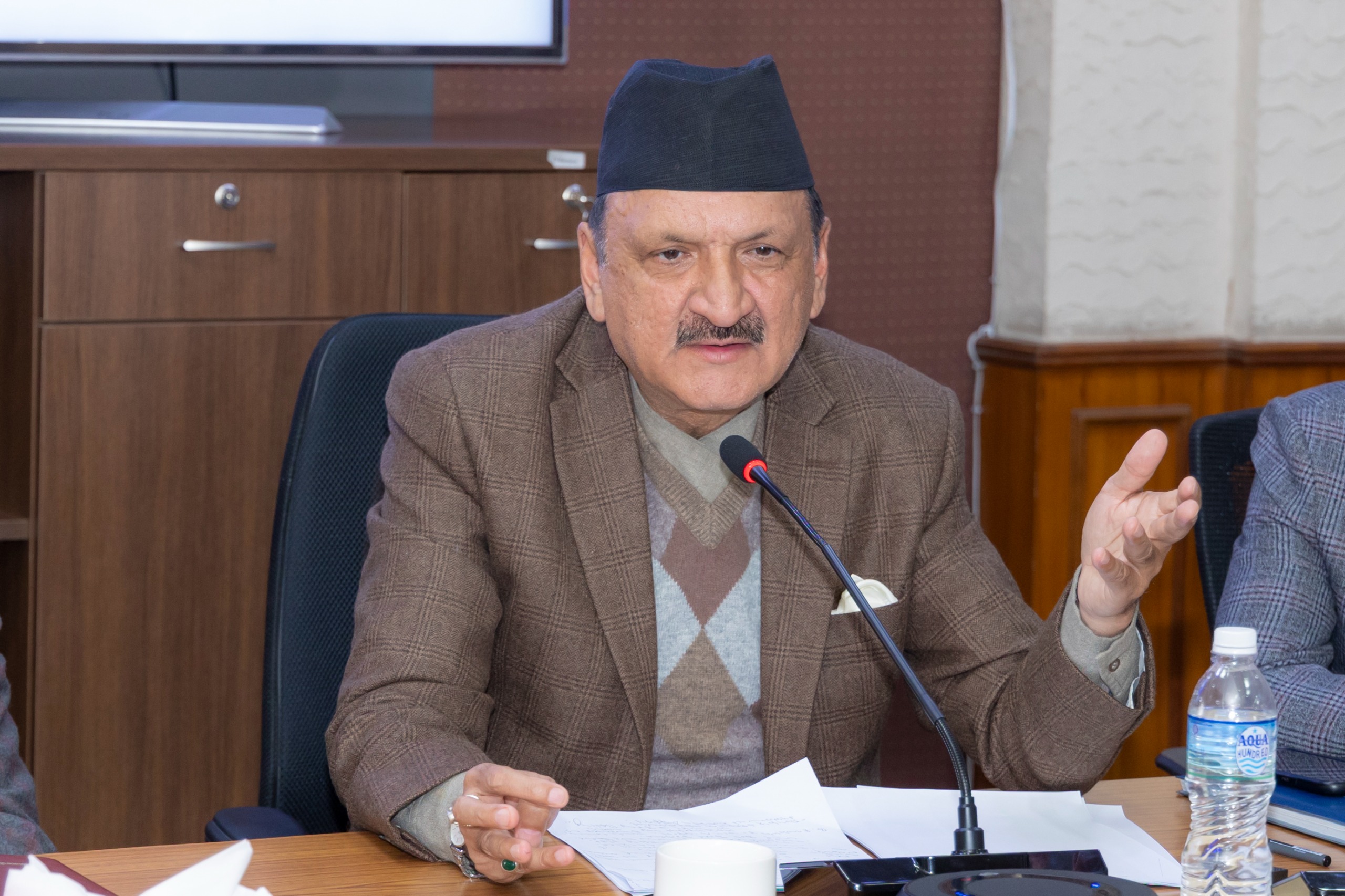 नेपालमै किन लगानी गर्ने भन्ने लगानीकर्ताले सोध्ने प्रश्नको जवाफ हामीसँग छः अर्थमन्त्री डा. महत